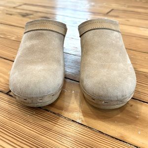 No. 6 Dakota Shearling Clogs - Size 38 - Color: Fawn